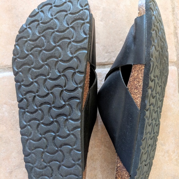 X-strap sandals - Picture 2 of 3